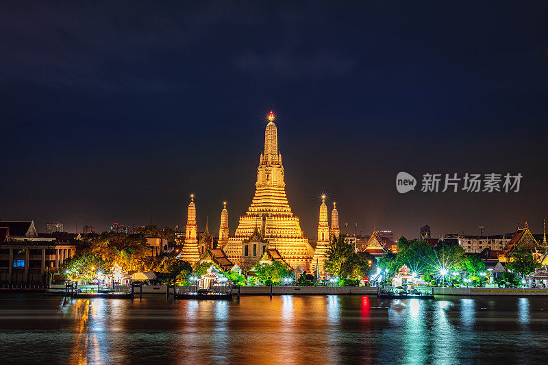 曼谷Wat Arun Temple at Night Thailand